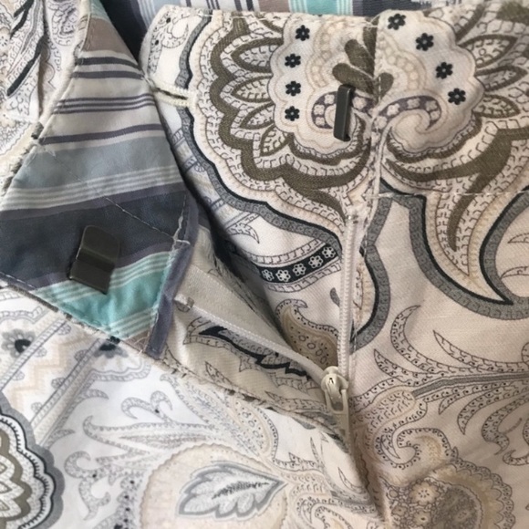 Tommy Hilfiger Paisley Print 5 Pocket Shorts Sz 2 - Picture 6 of 8